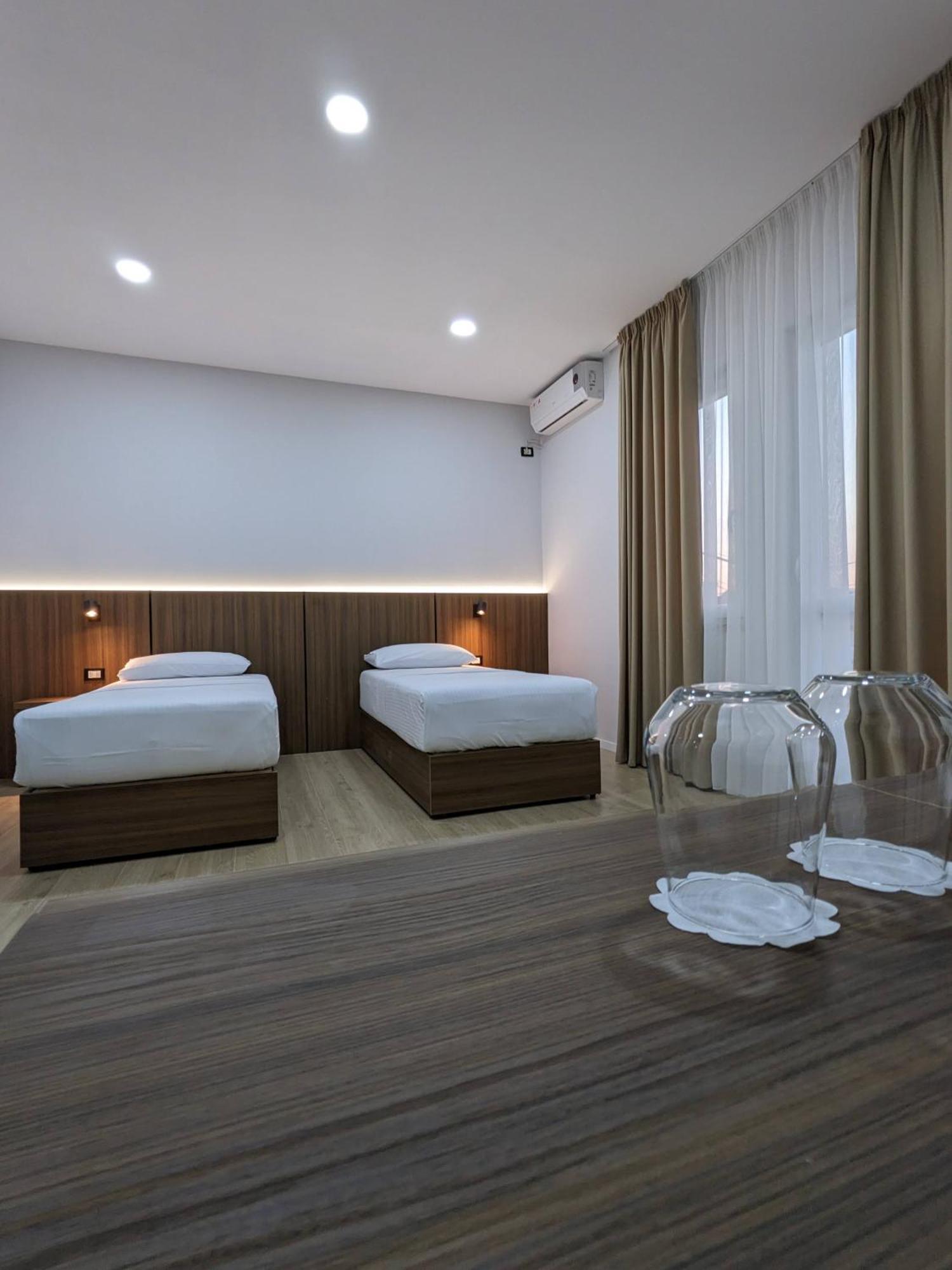 Hotel Aleks Шкодер Экстерьер фото