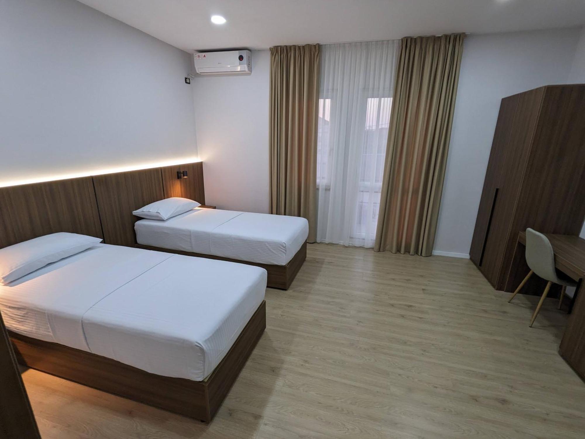 Hotel Aleks Шкодер Экстерьер фото