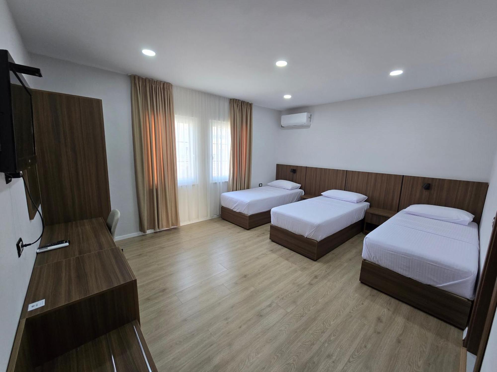 Hotel Aleks Шкодер Экстерьер фото