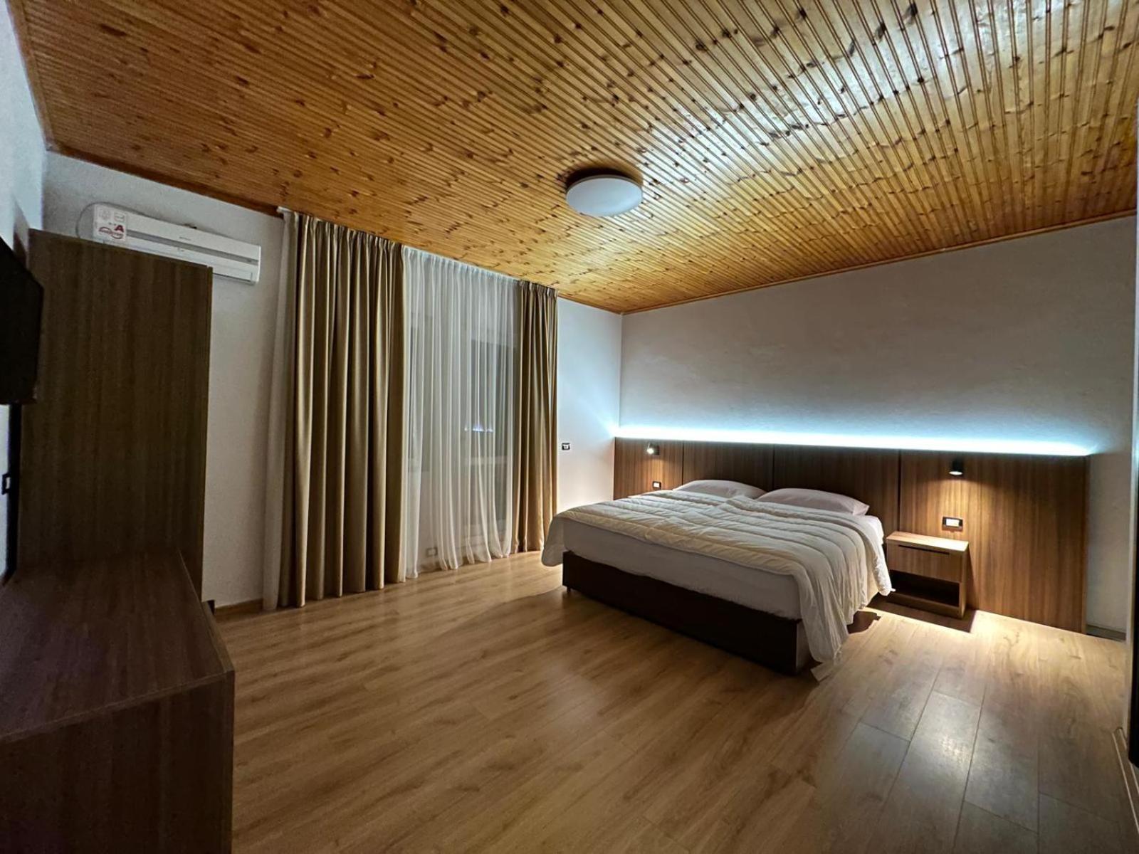 Hotel Aleks Шкодер Экстерьер фото