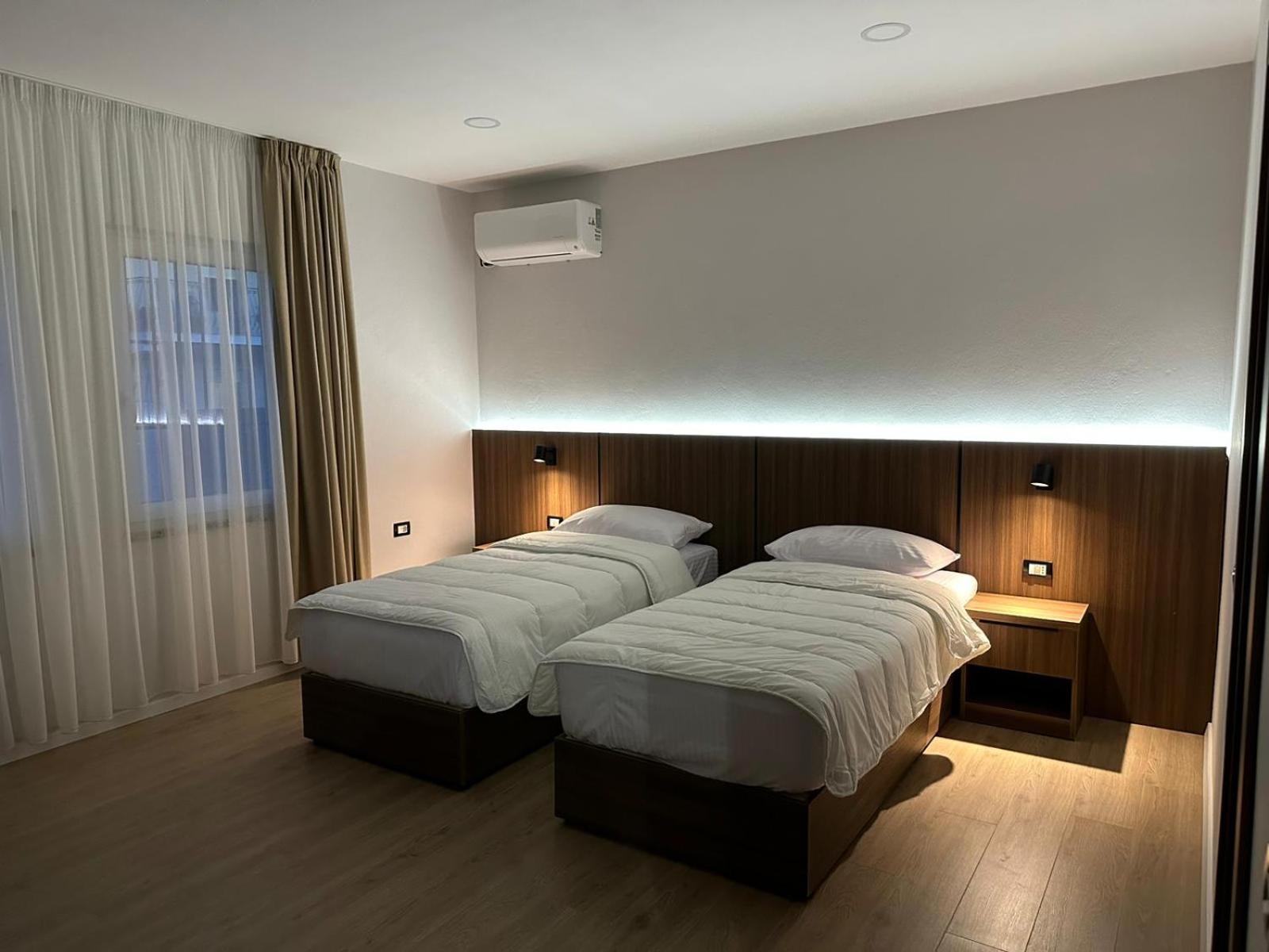 Hotel Aleks Шкодер Экстерьер фото